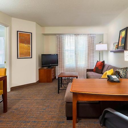 Residence Inn Tampa Westshore Airport Экстерьер фото