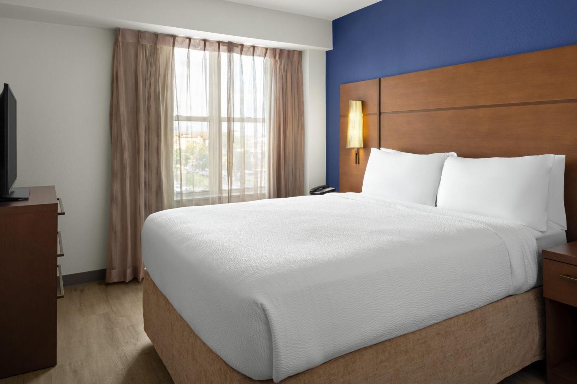 Residence Inn Tampa Westshore Airport Экстерьер фото
