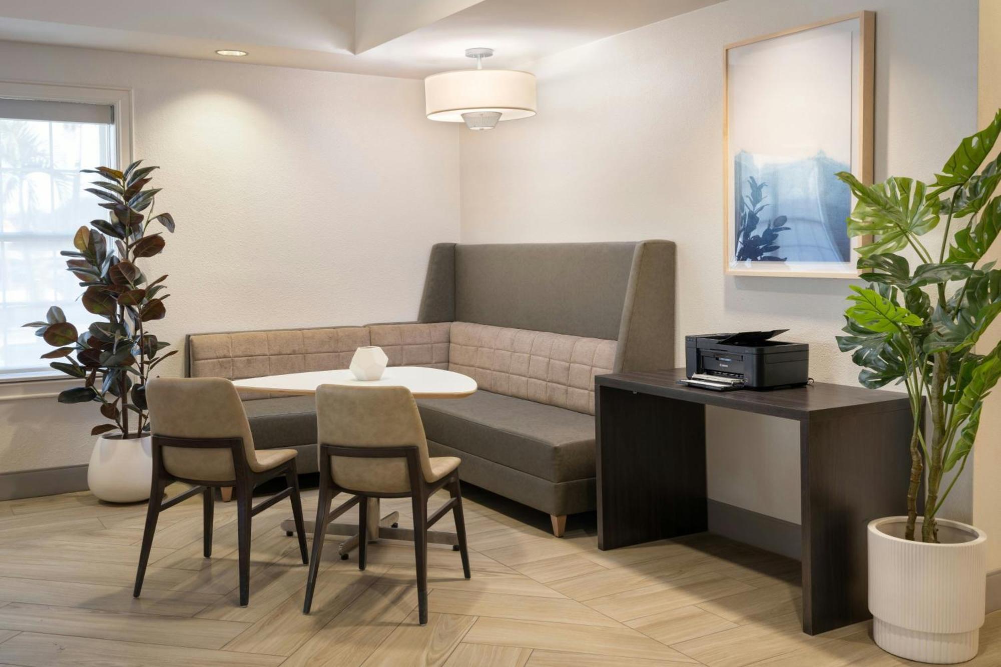 Residence Inn Tampa Westshore Airport Экстерьер фото